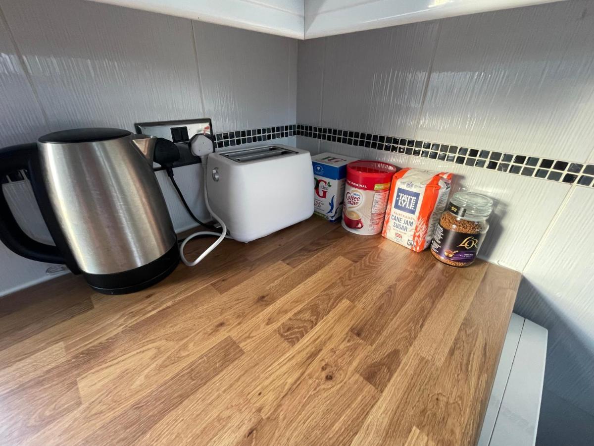 Holiday Home Cardiff City Sleeps 7 Extérieur photo