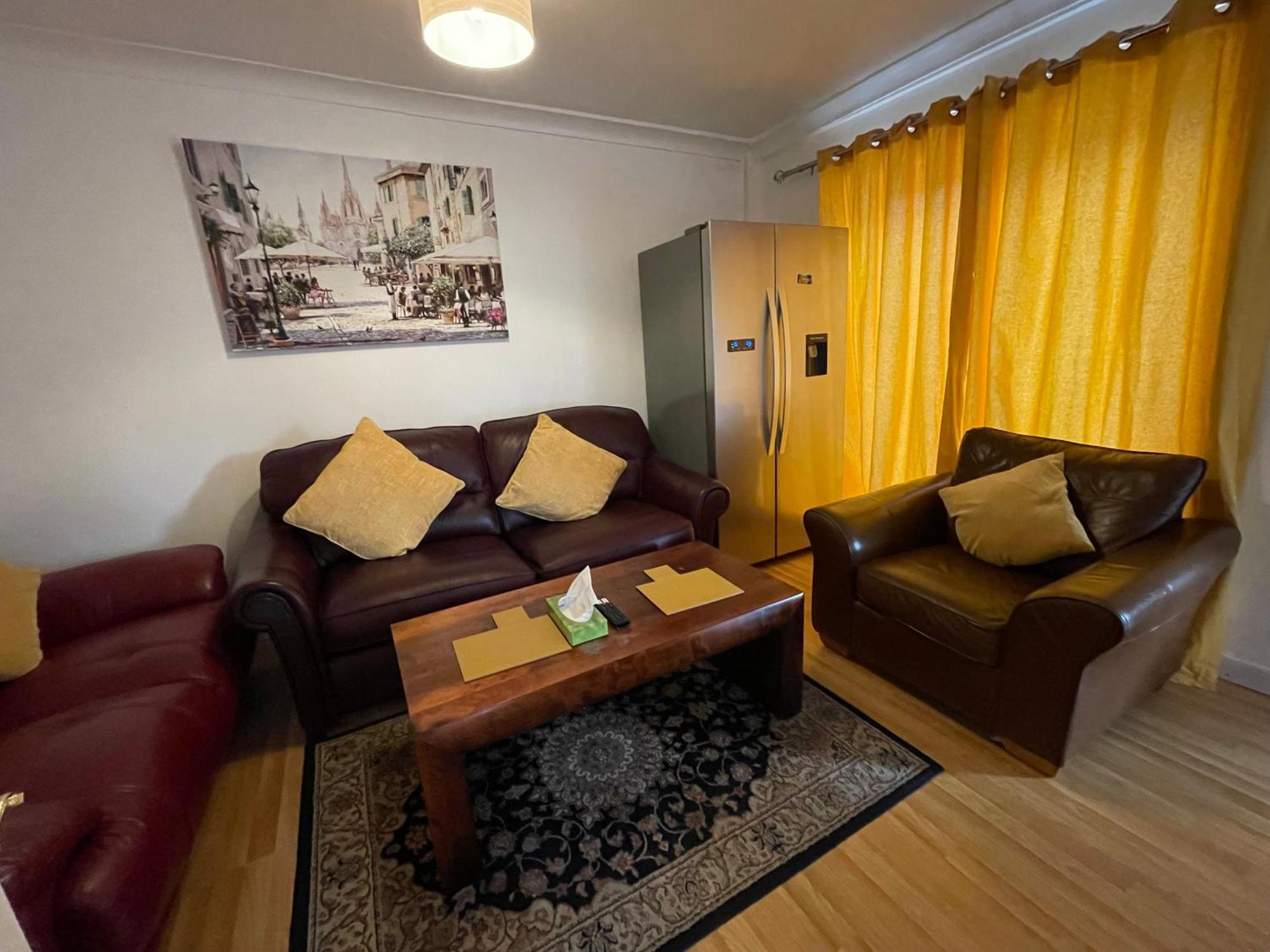 Holiday Home Cardiff City Sleeps 7 Extérieur photo